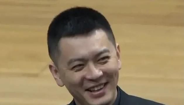 超露女装图片